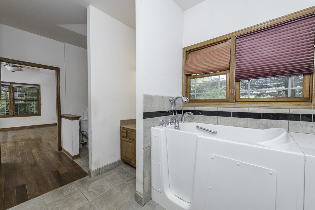 3748 Creekside Court Property Photo 24