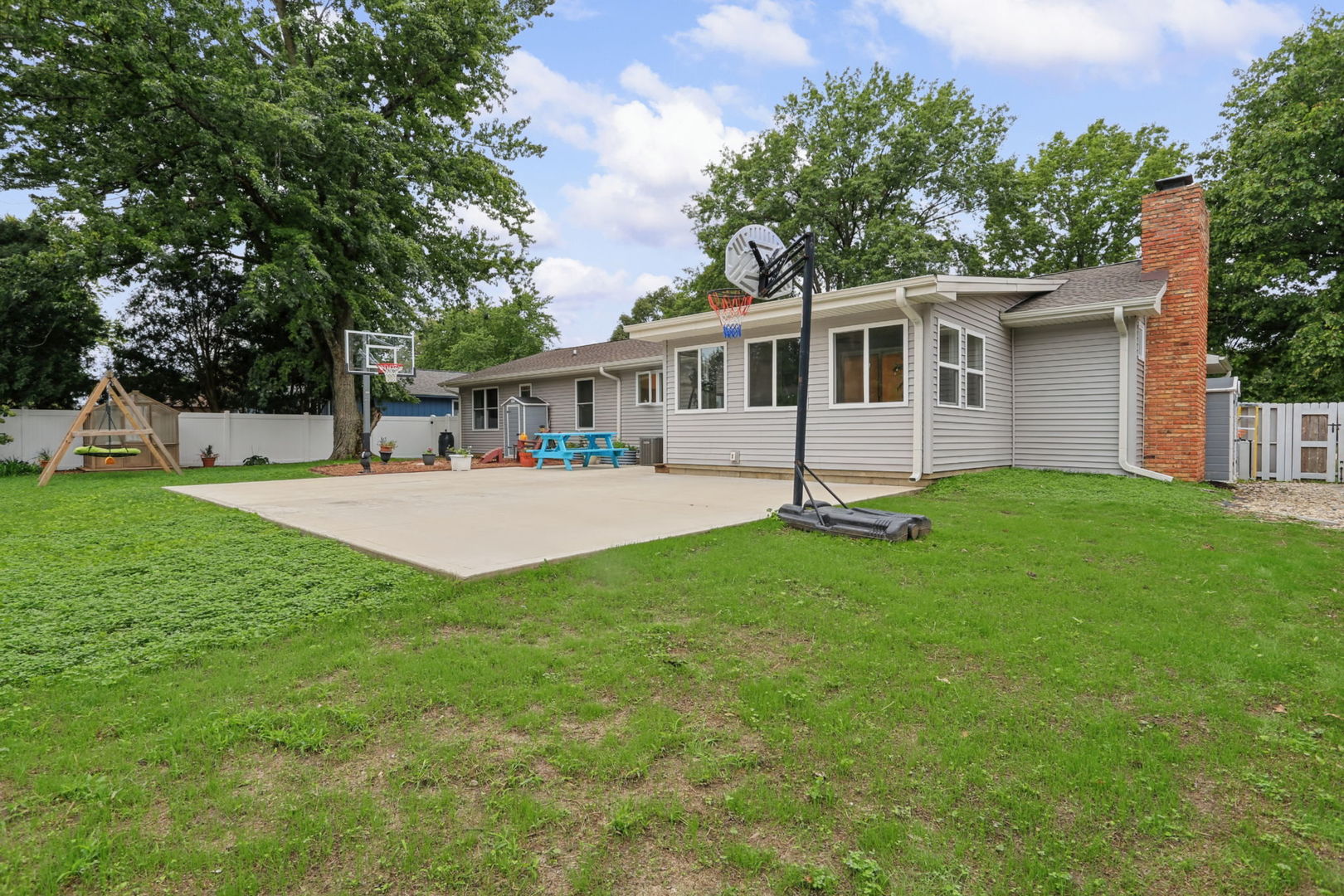 2204 Plymouth Drive Property Photo 35