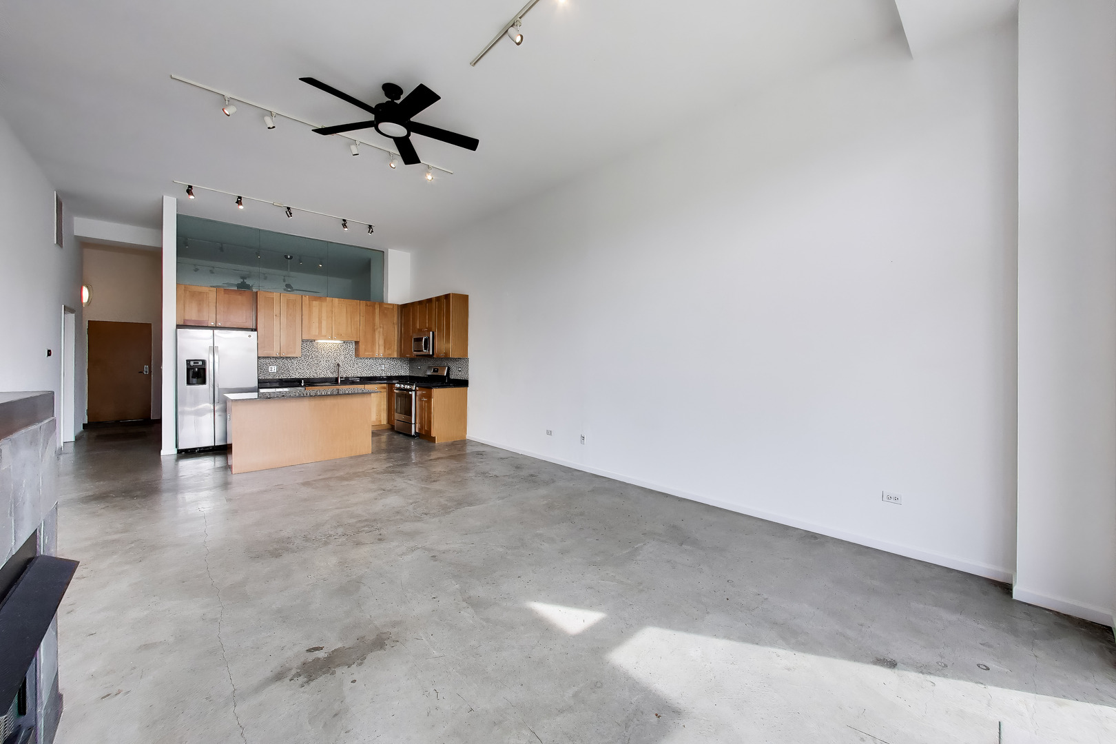 3631 N Halsted Street 211 Property Photo 7