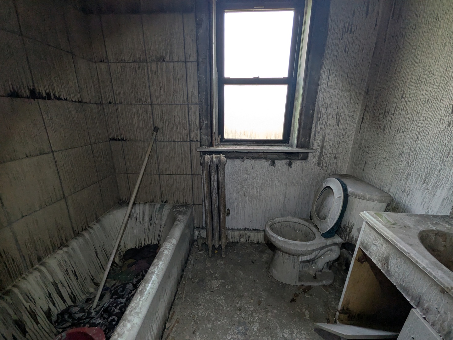 7850-7851 S Constance Avenue Property Photo 22