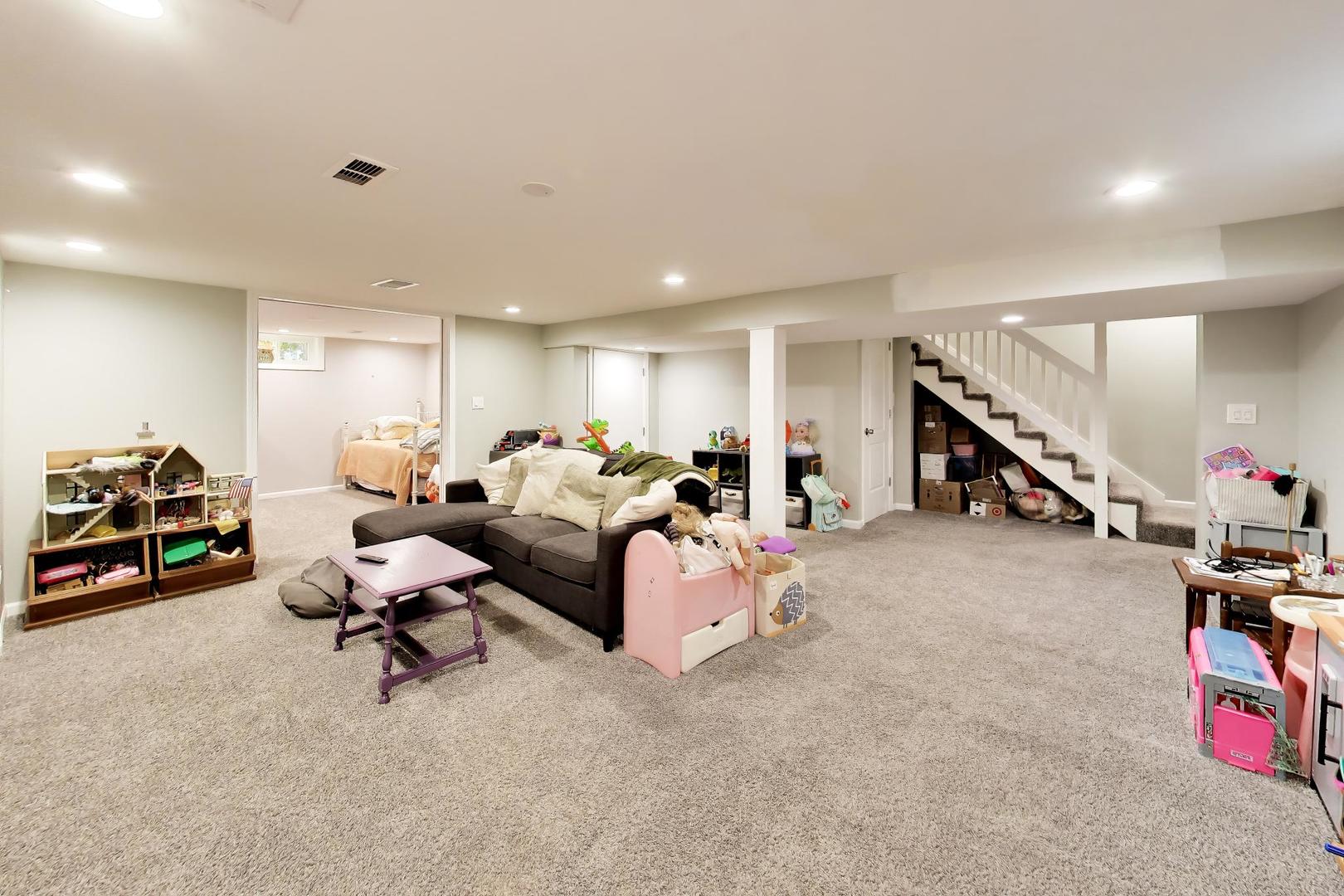 8326 Kostner Avenue Property Photo 17