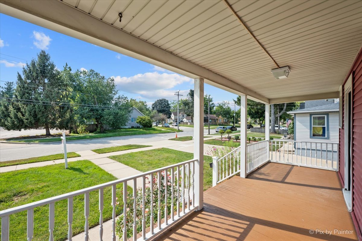 468 Locust Street Property Photo 2