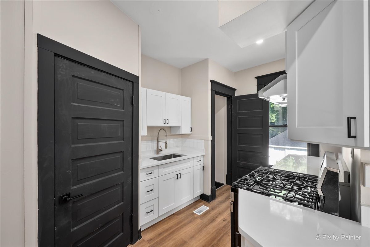 468 Locust Street Property Photo 11