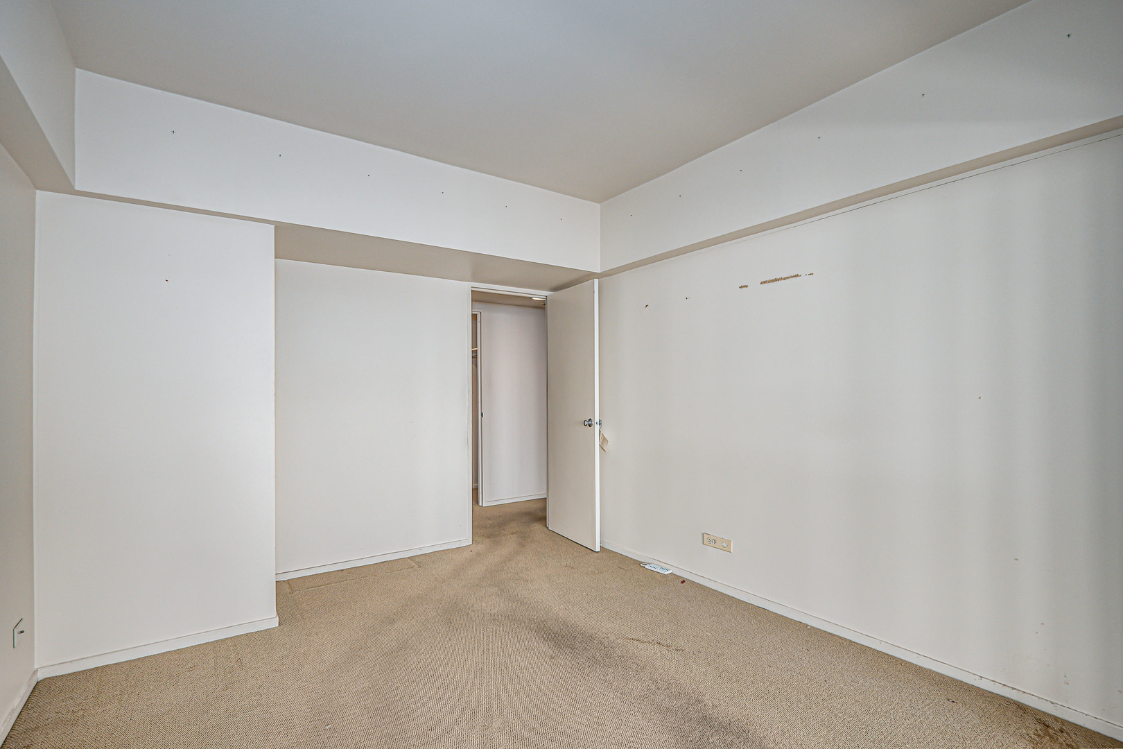 175 E Delaware Place 8508 Property Photo 22