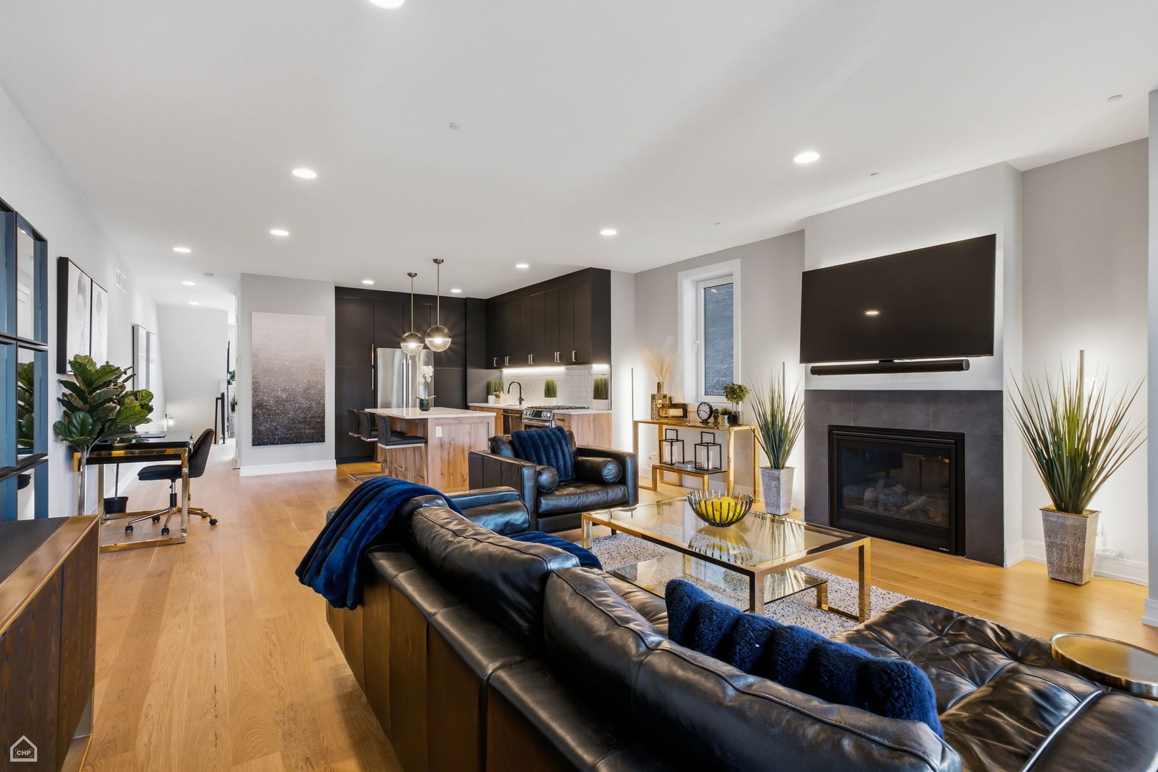 2448 W Diversey Avenue 1 Property Photo 10
