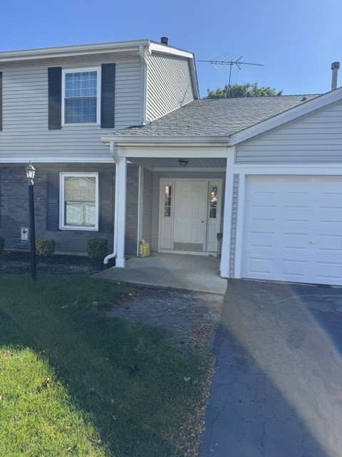 303 NEWPORT Lane D1 Property Photo 1
