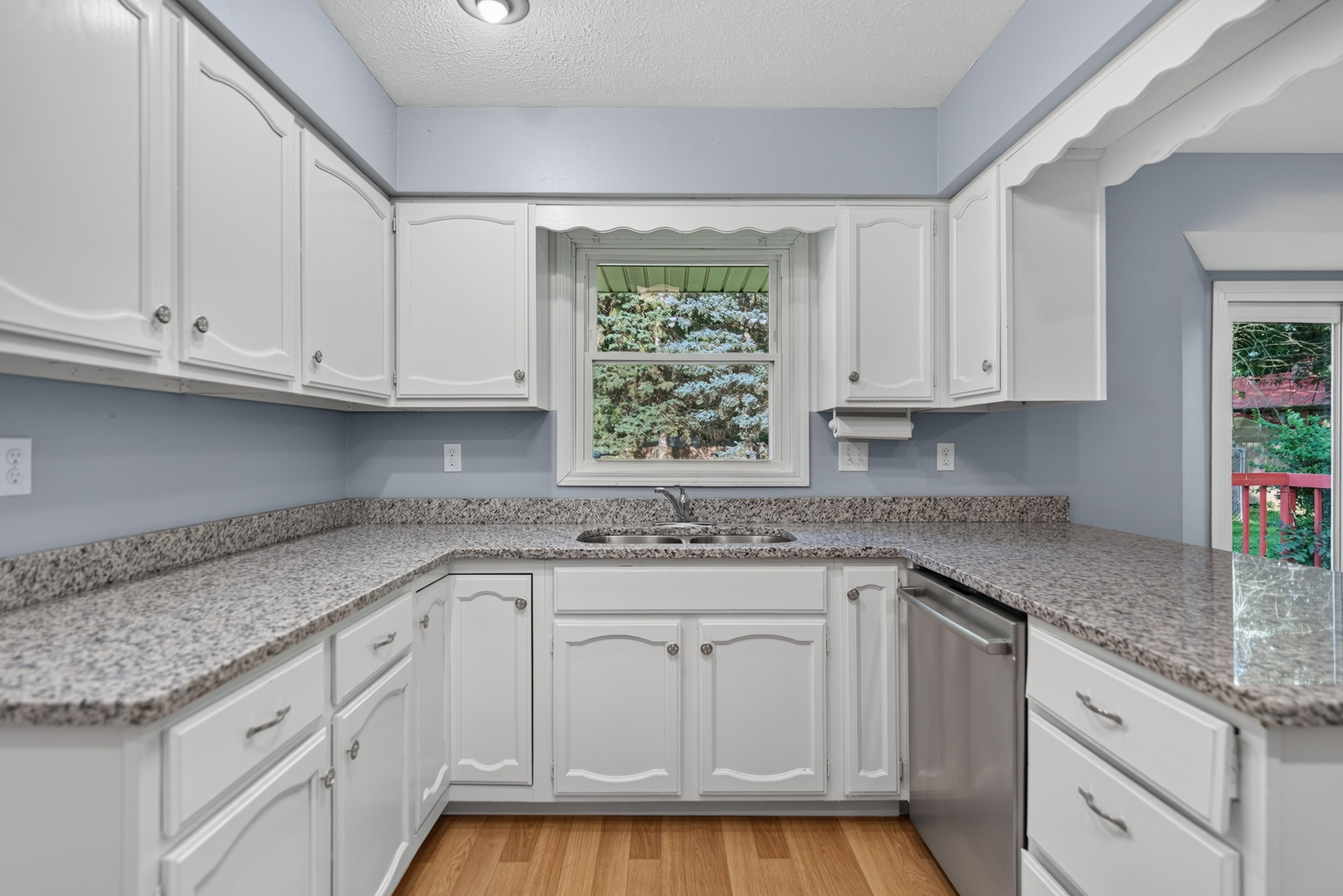 7488 Gnarl Tree Court Property Photo 7