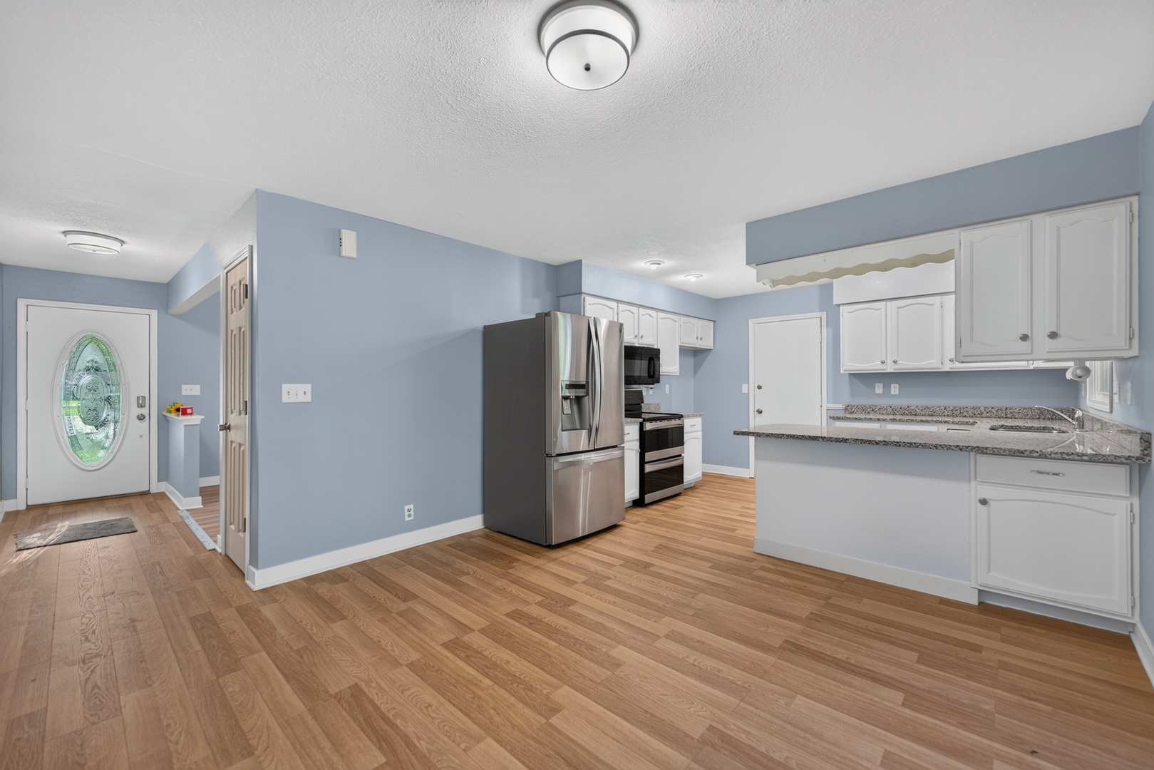 7488 Gnarl Tree Court Property Photo 8