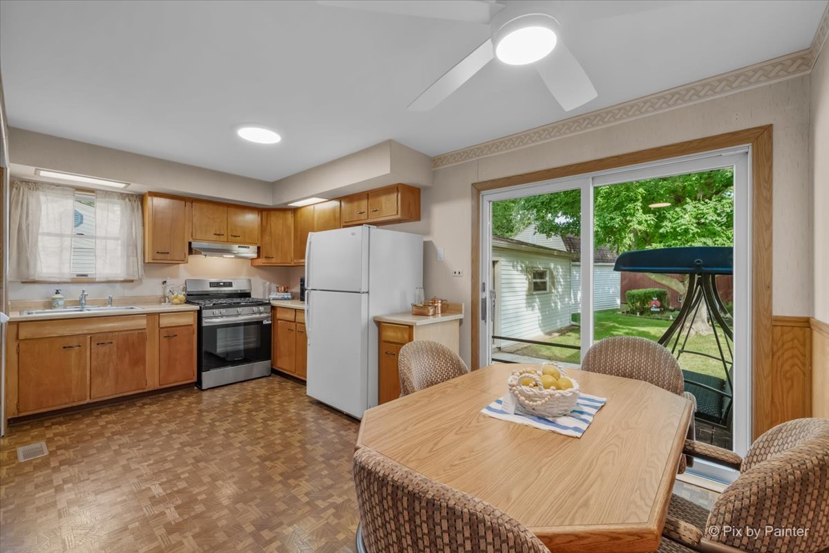 1617 Charles Drive Property Photo 4