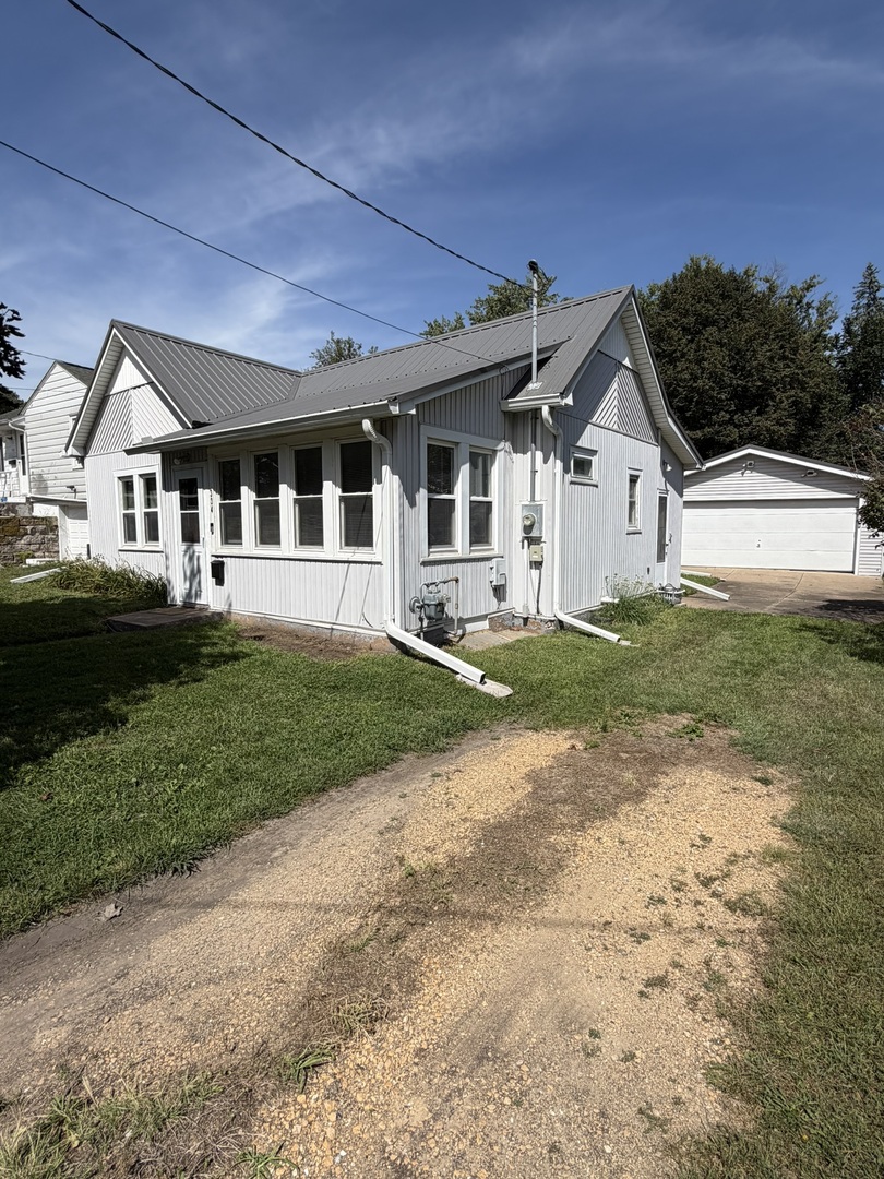 334 23rd Place Property Photo 15
