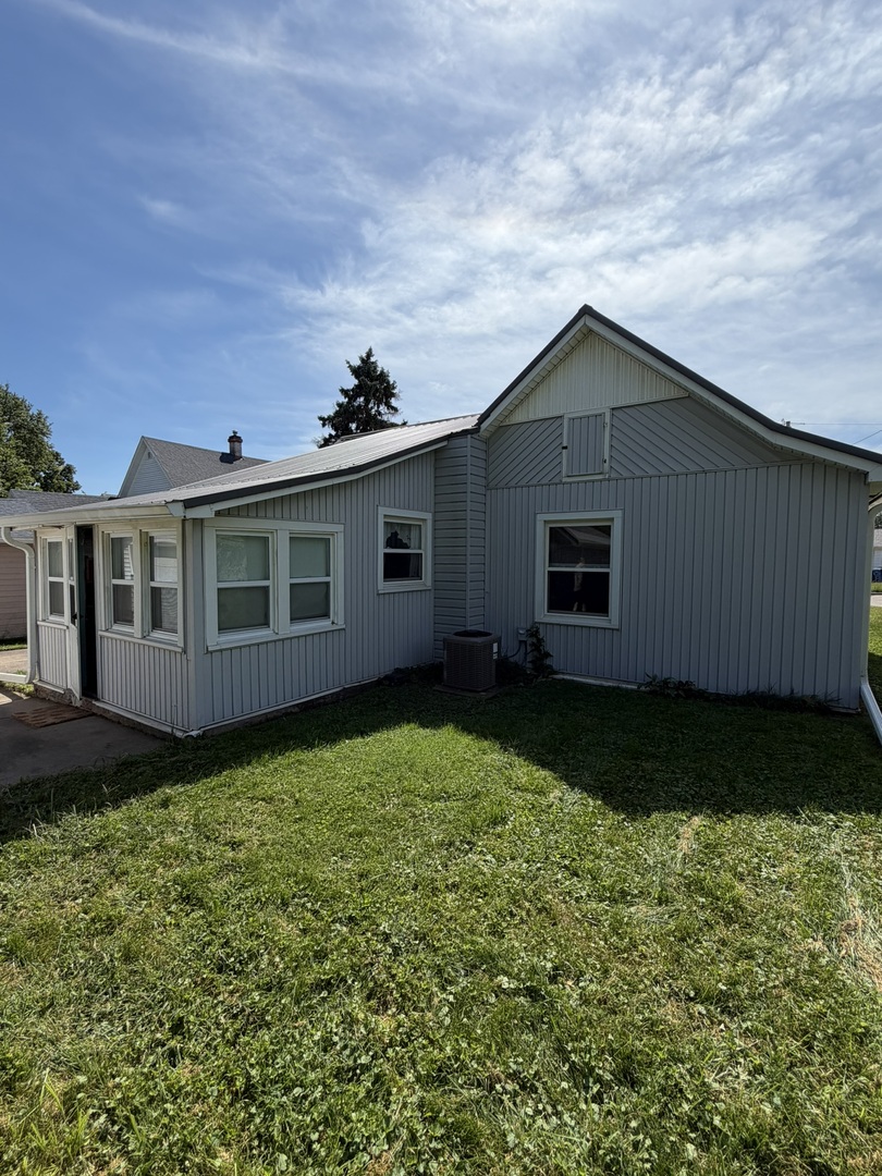 334 23rd Place Property Photo 19