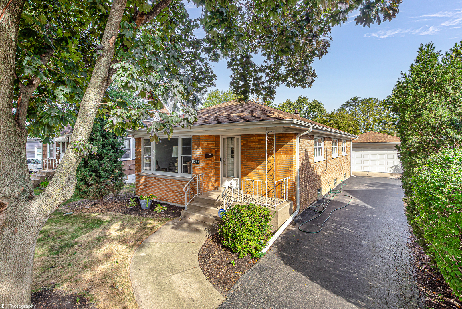 5262 Alexander Place Property Photo 1