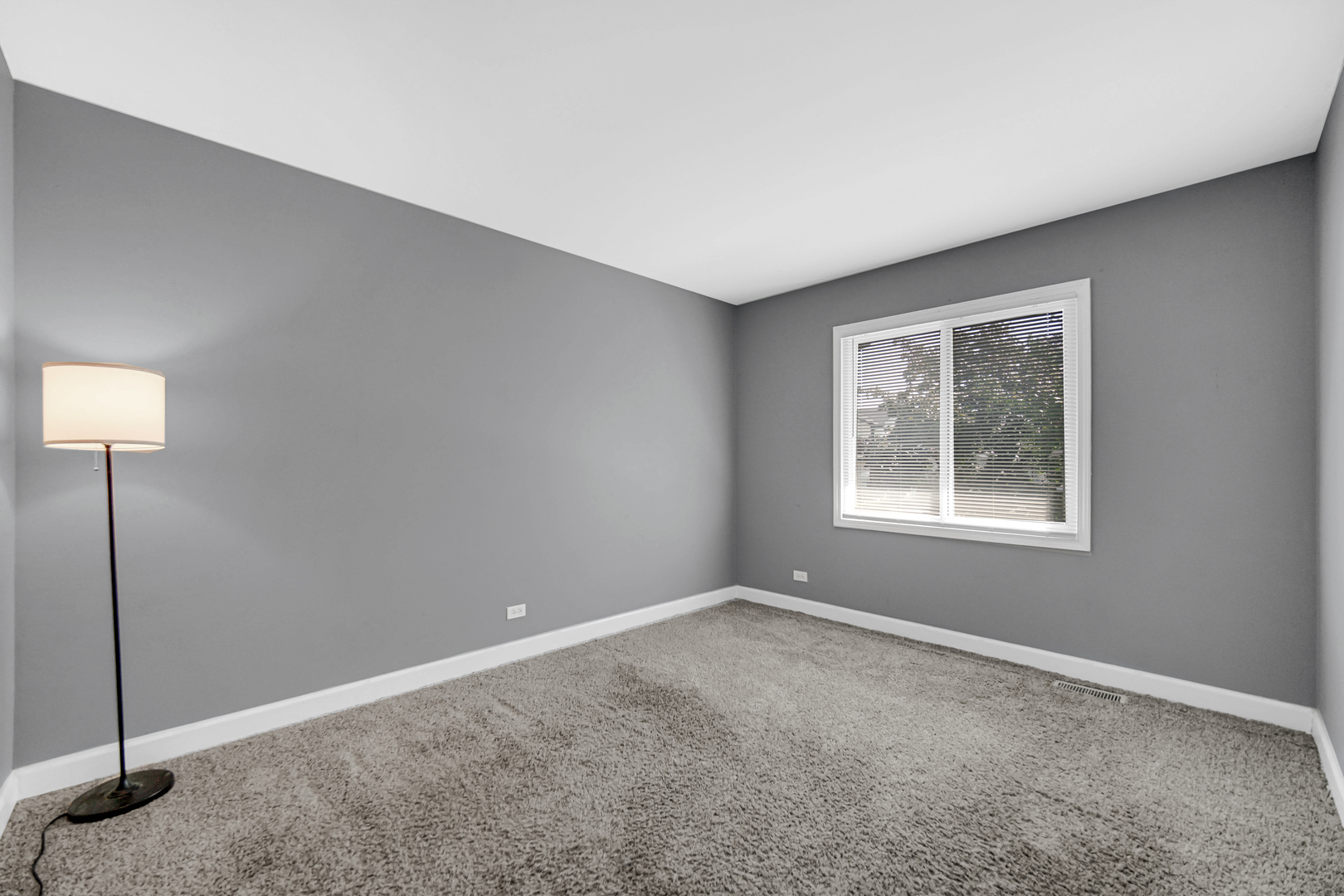 18107 Kostner Avenue Property Photo 14