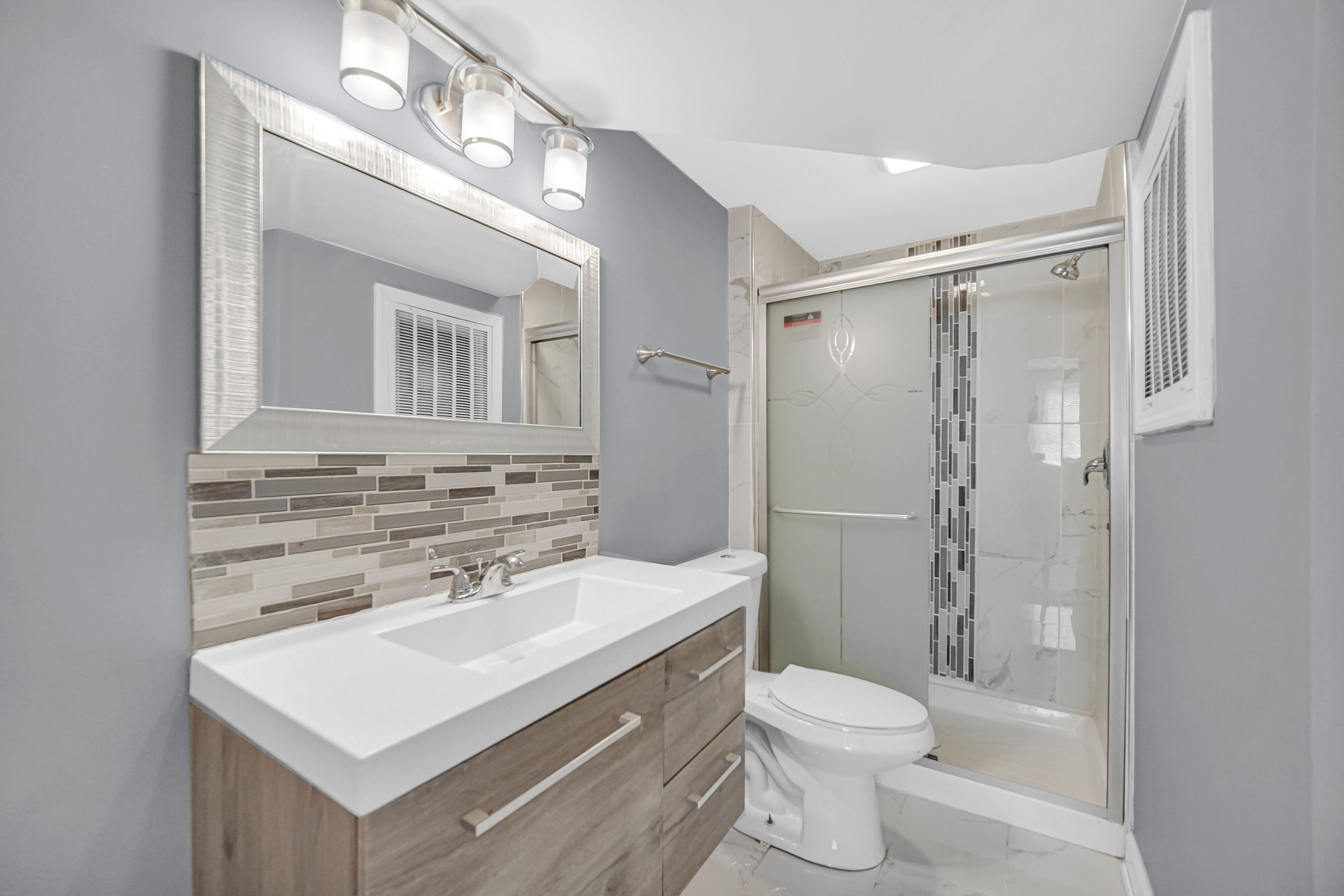 18107 Kostner Avenue Property Photo 17