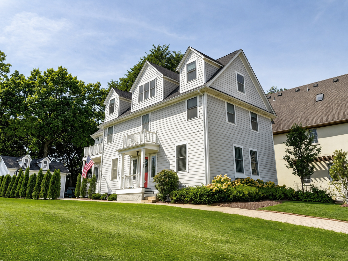 303 Park Avenue Property Photo 1
