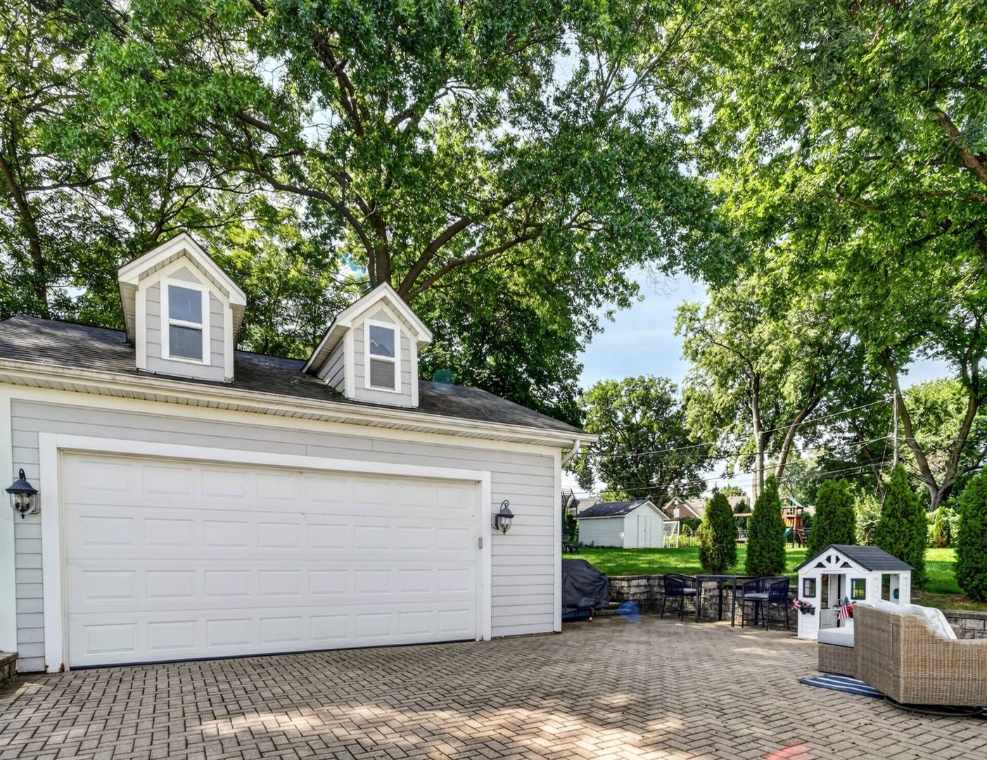 303 Park Avenue Property Photo 39