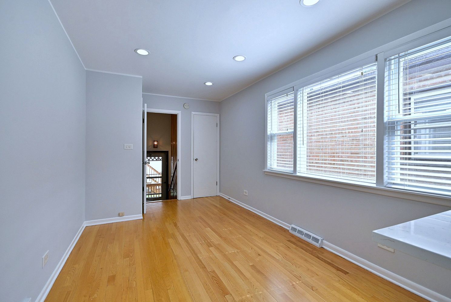 4109 N Menard Avenue Property Photo 13