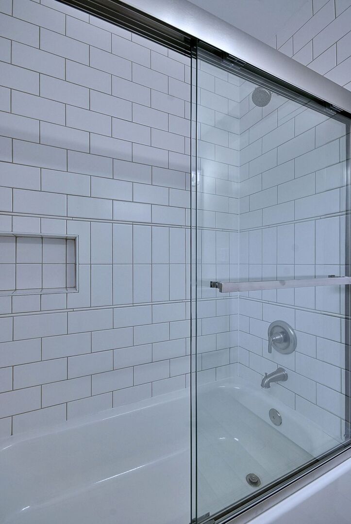 4109 N Menard Avenue Property Photo 18