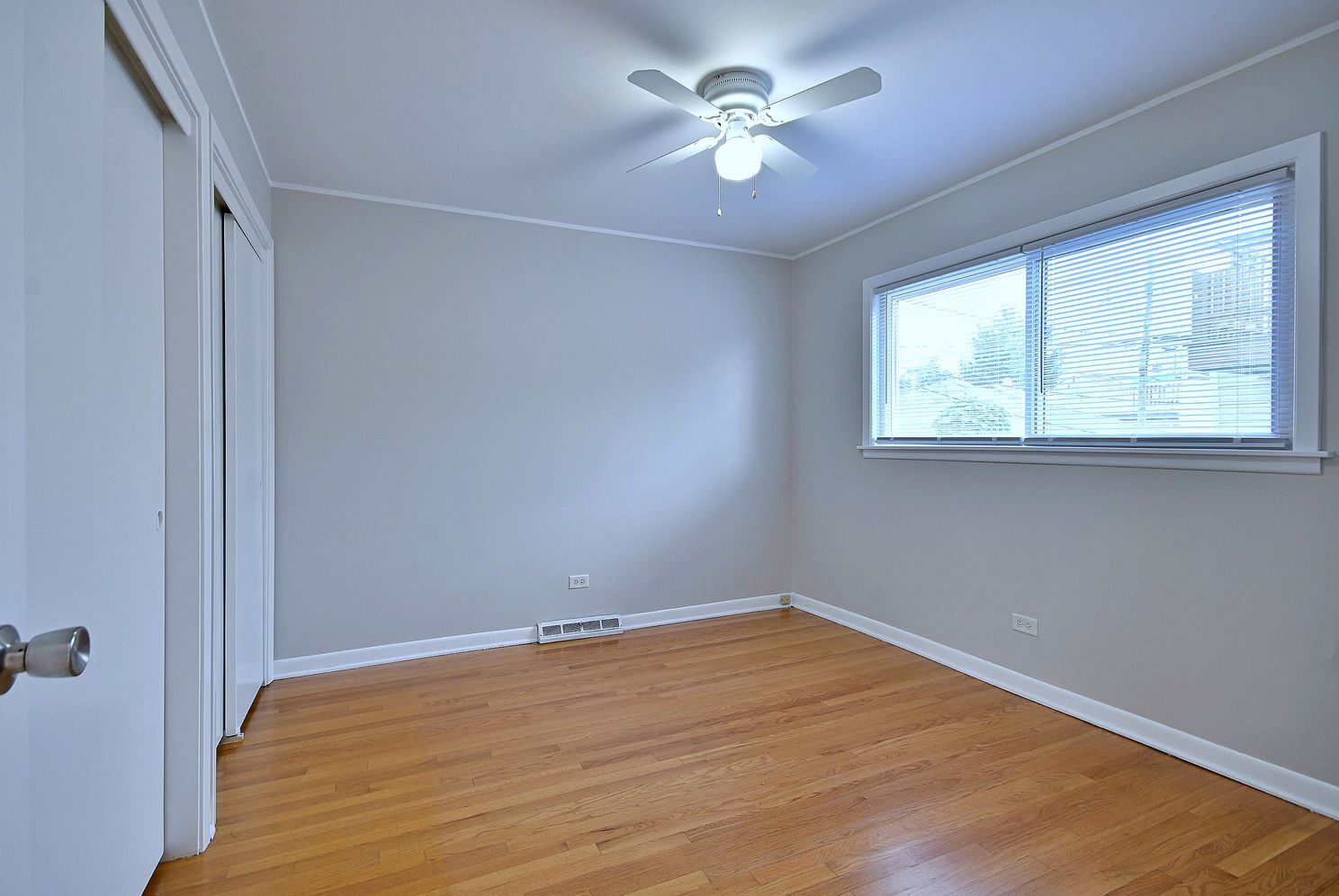 4109 N Menard Avenue Property Photo 24