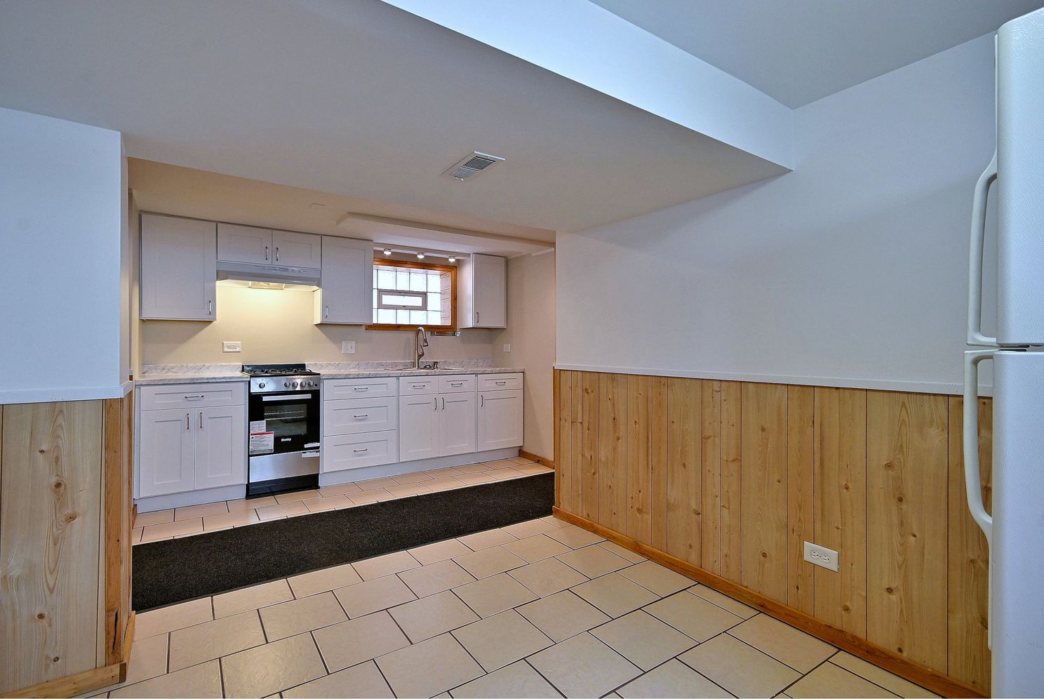 4109 N Menard Avenue Property Photo 31