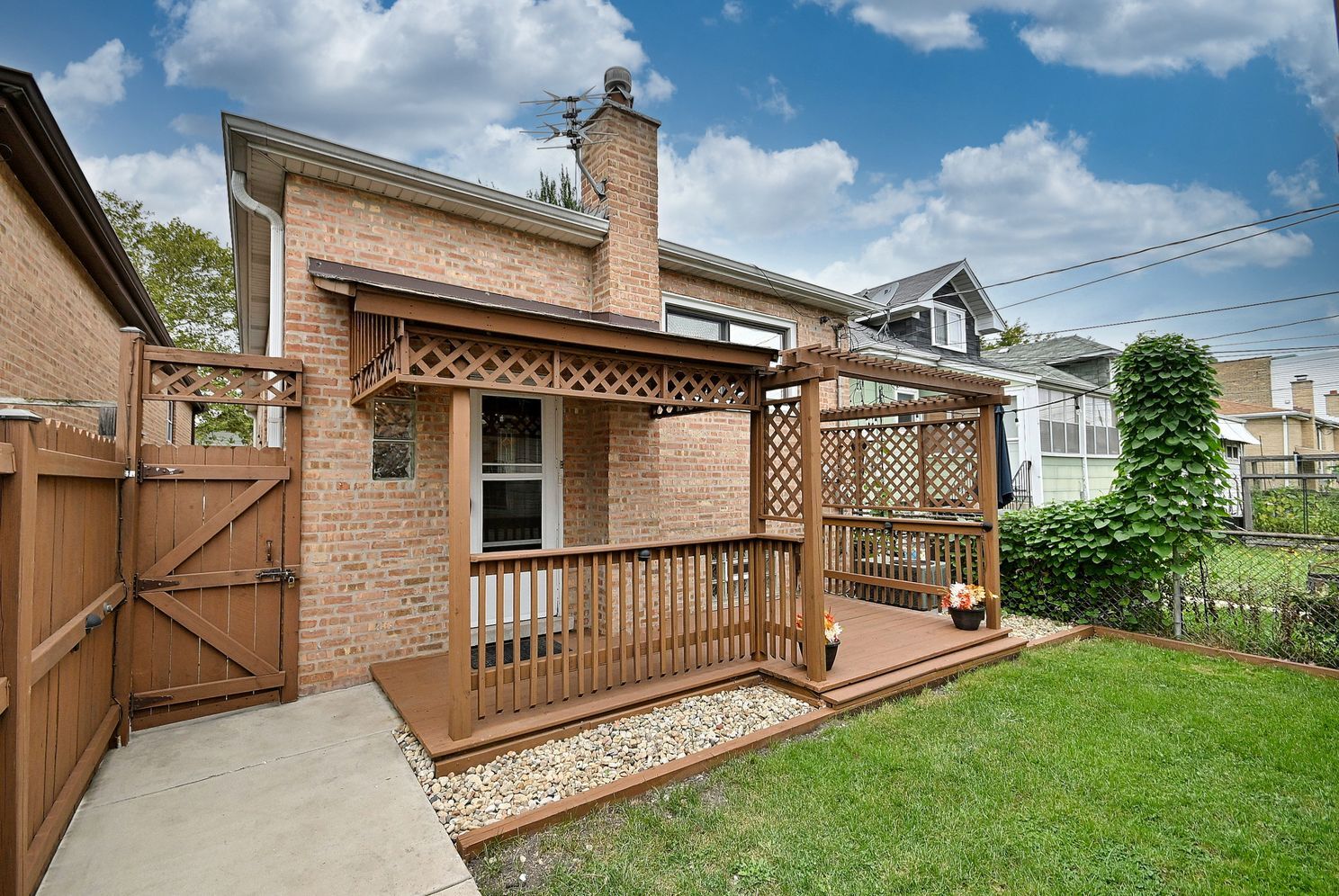 4109 N Menard Avenue Property Photo 46