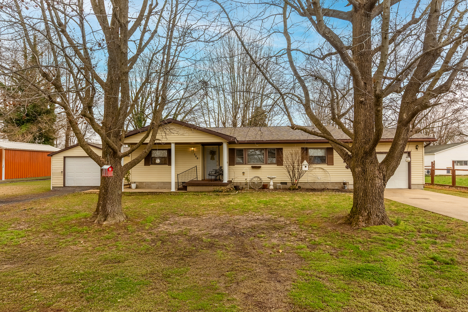 407 N Sims Street Property Photo 1