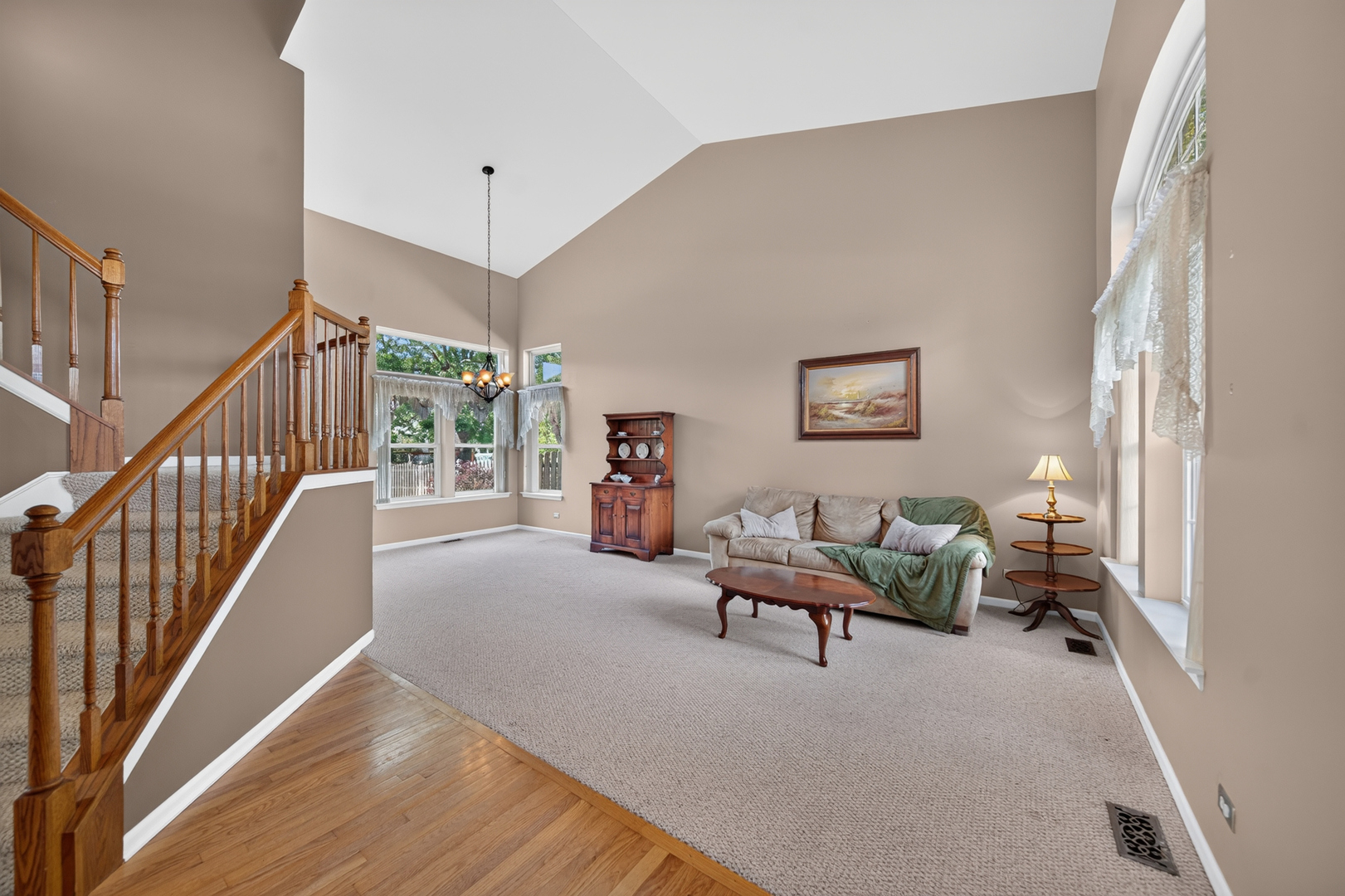 251 Winslow Way Property Photo 6
