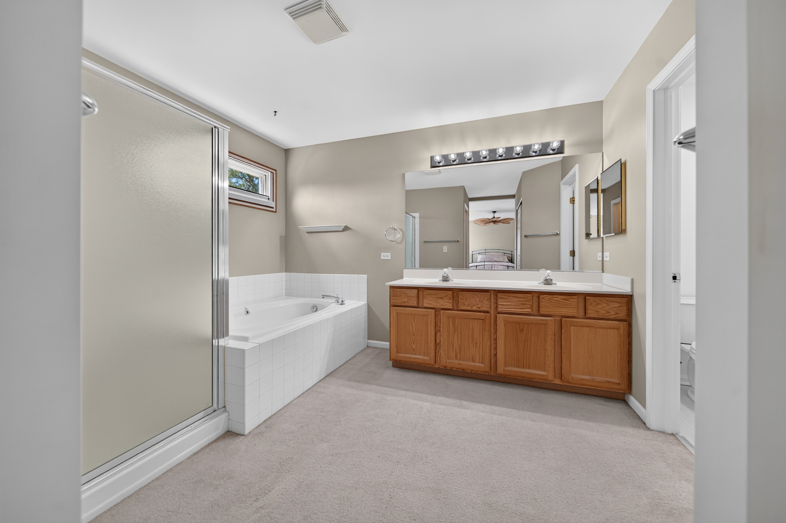 251 Winslow Way Property Photo 10