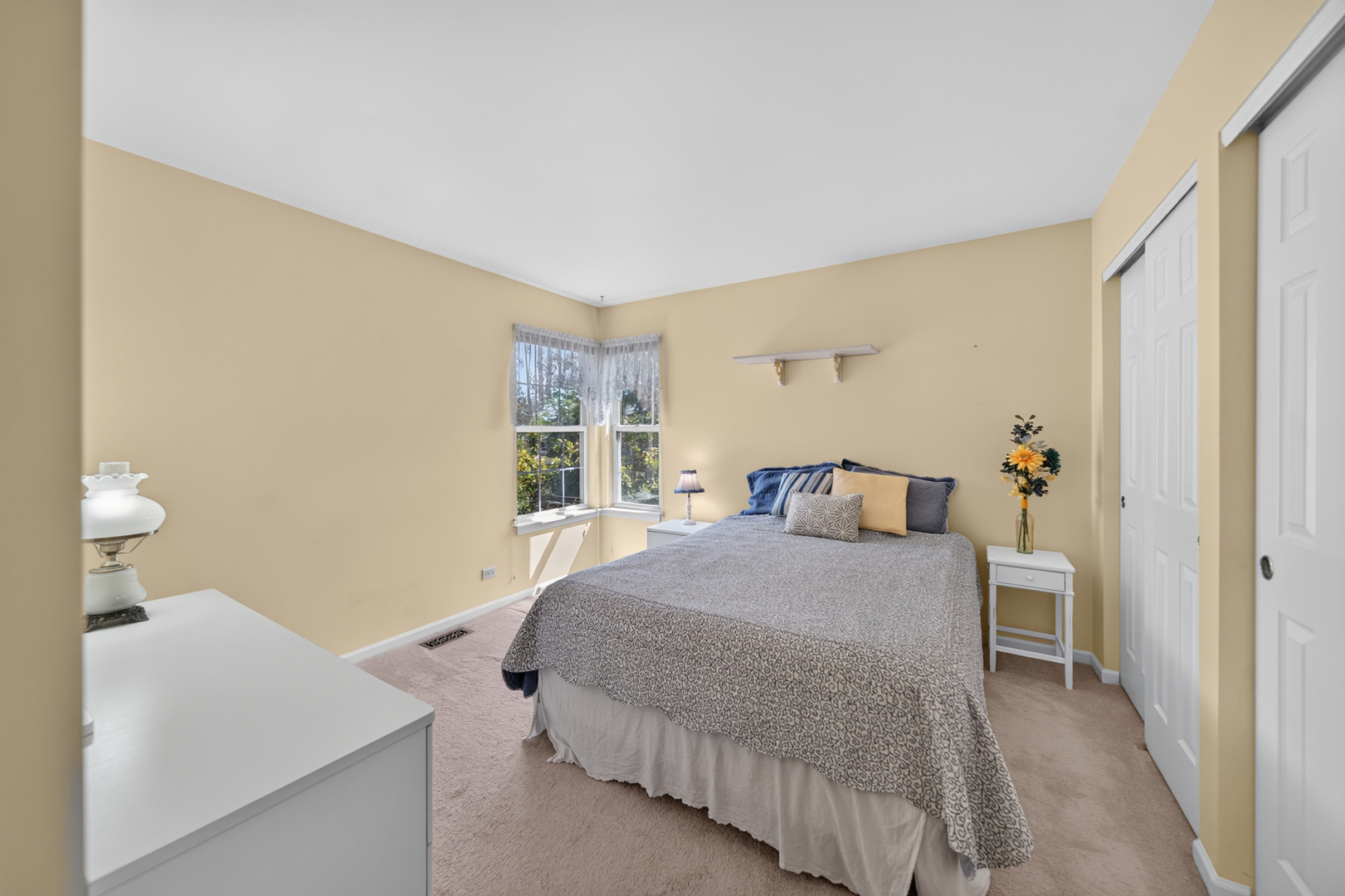 251 Winslow Way Property Photo 12
