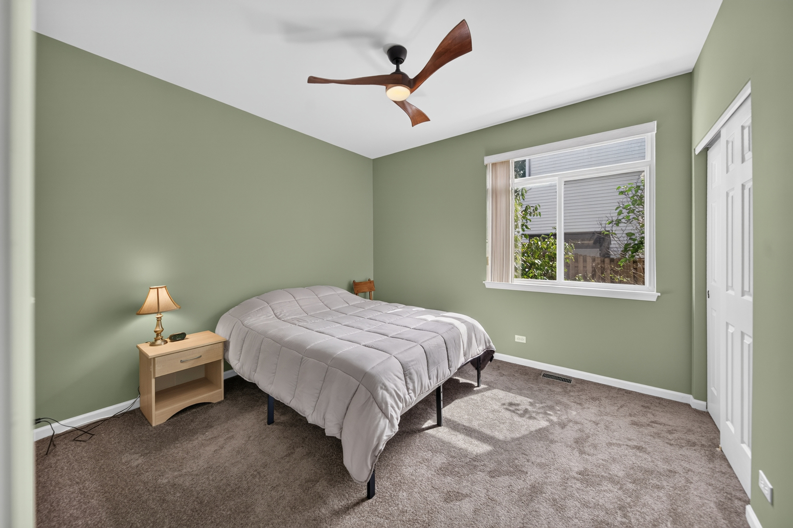 251 Winslow Way Property Photo 15