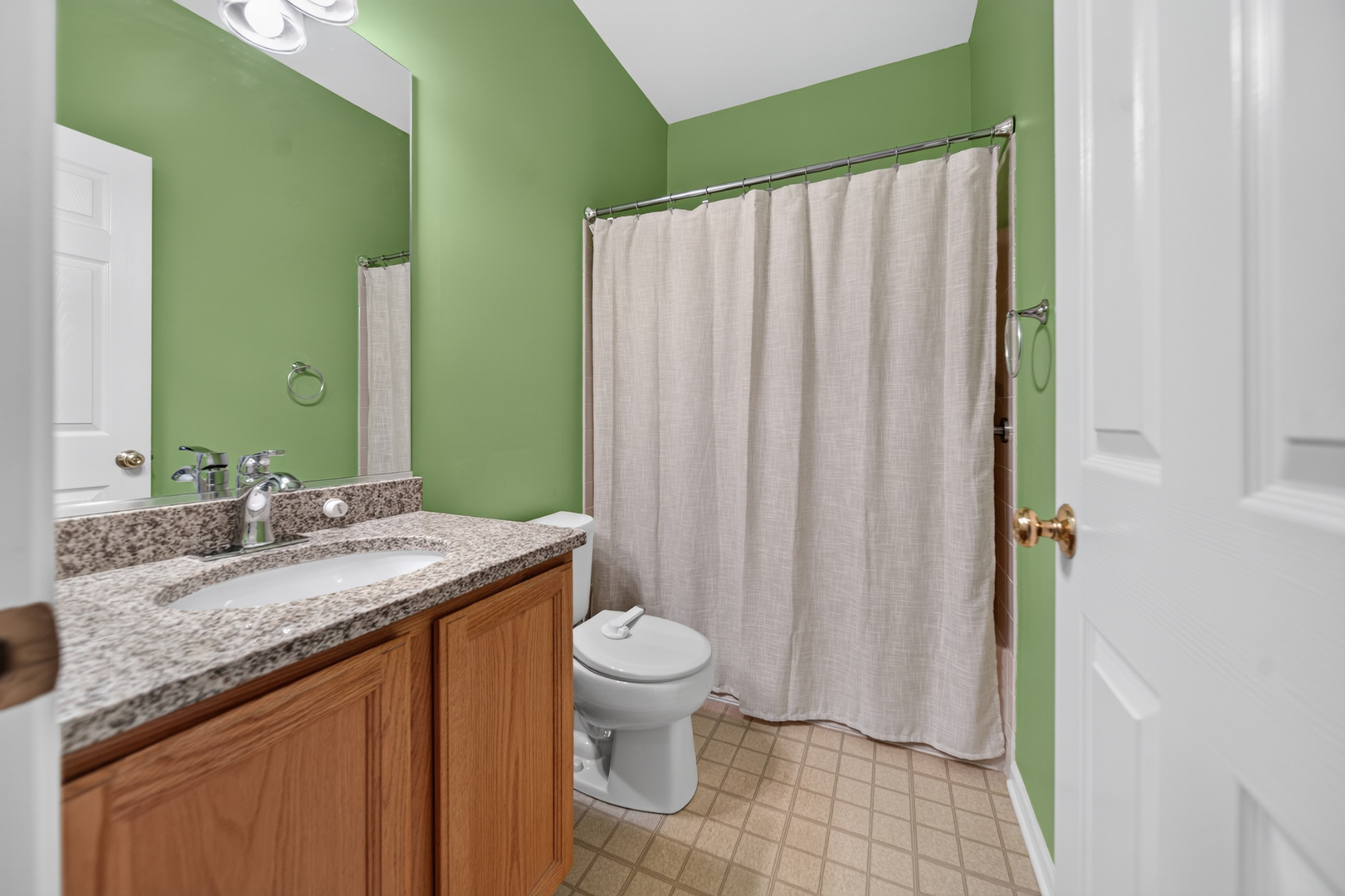 251 Winslow Way Property Photo 16