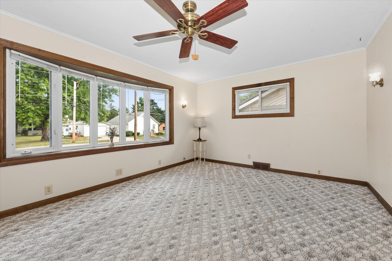 937 Townsend Street Property Photo 3