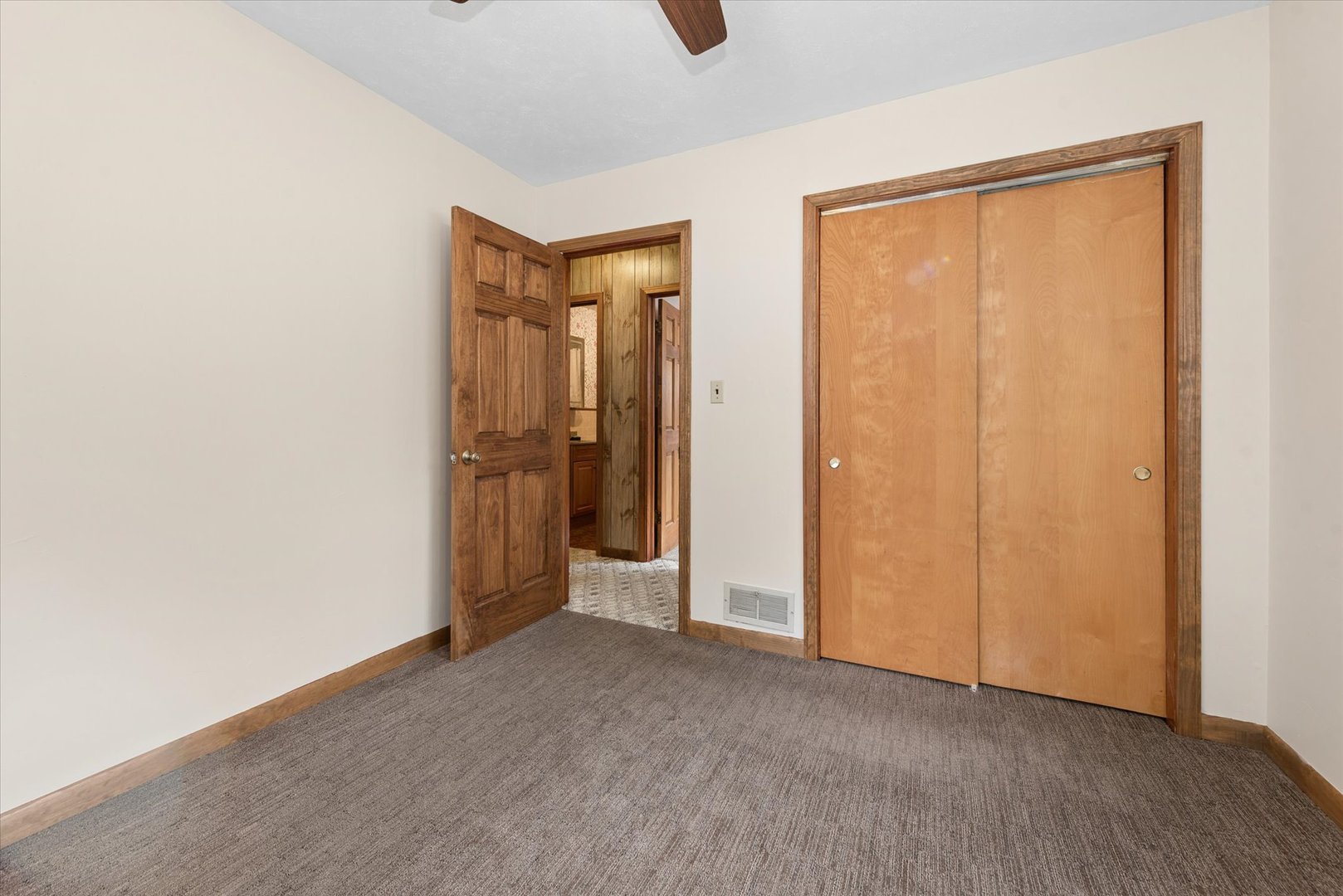 937 Townsend Street Property Photo 9