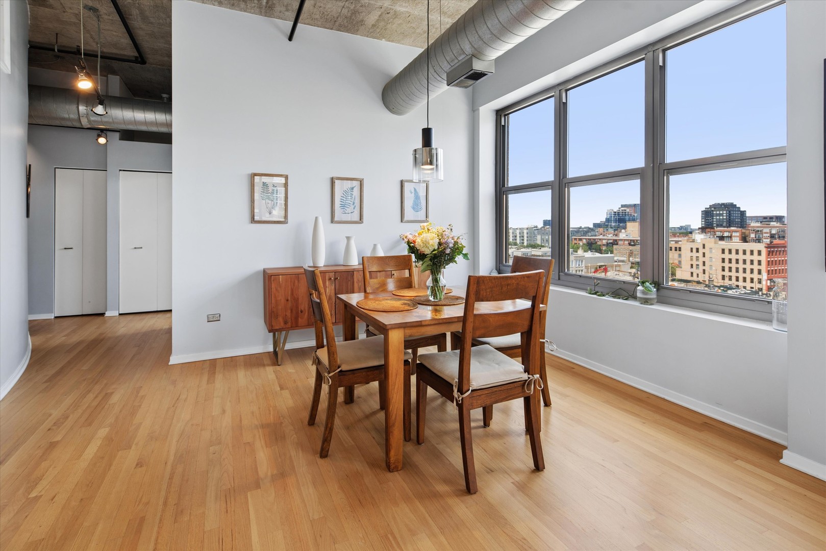 933 W Van Buren Street 801 Property Photo 10