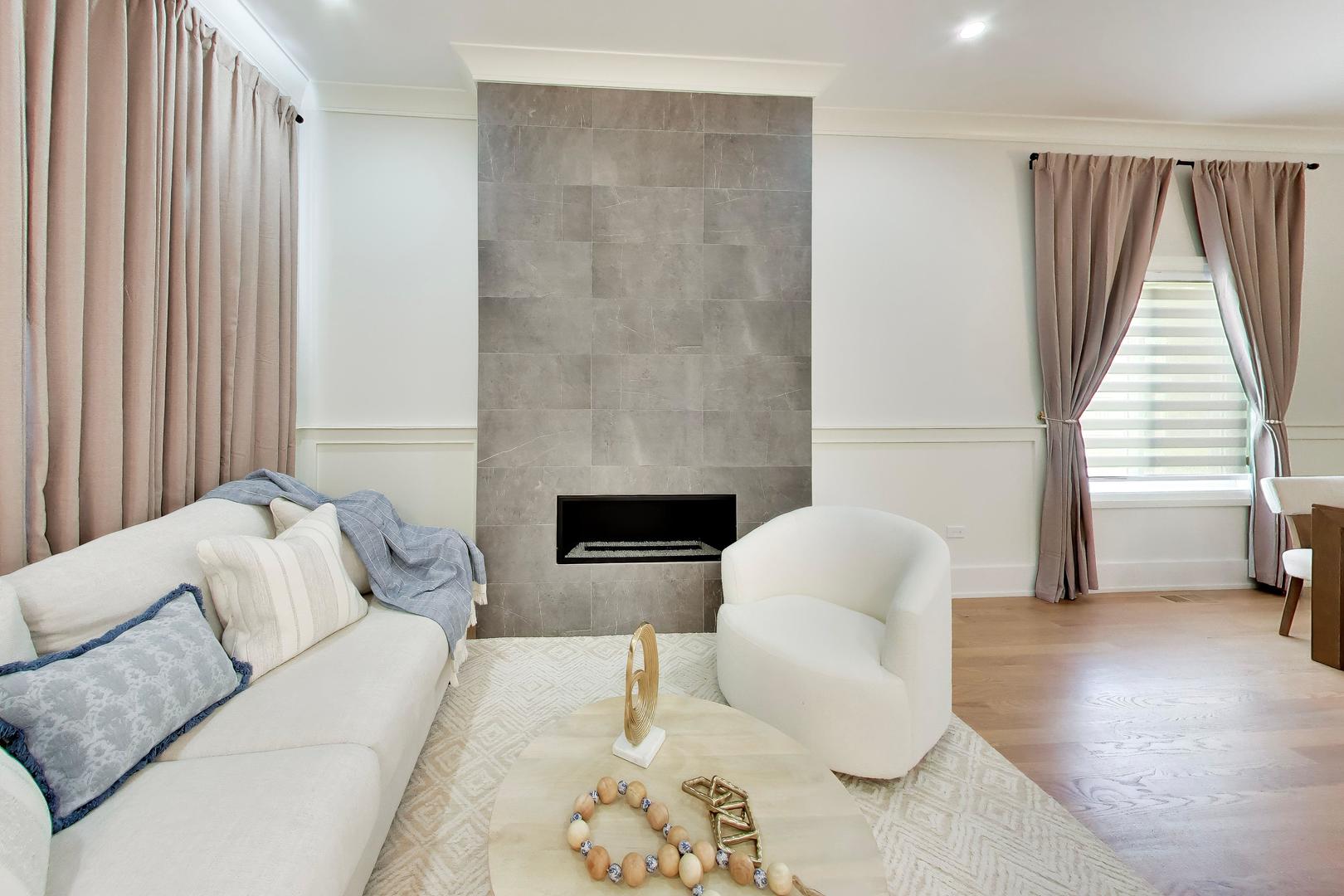 700 E 46th Street Property Photo 6
