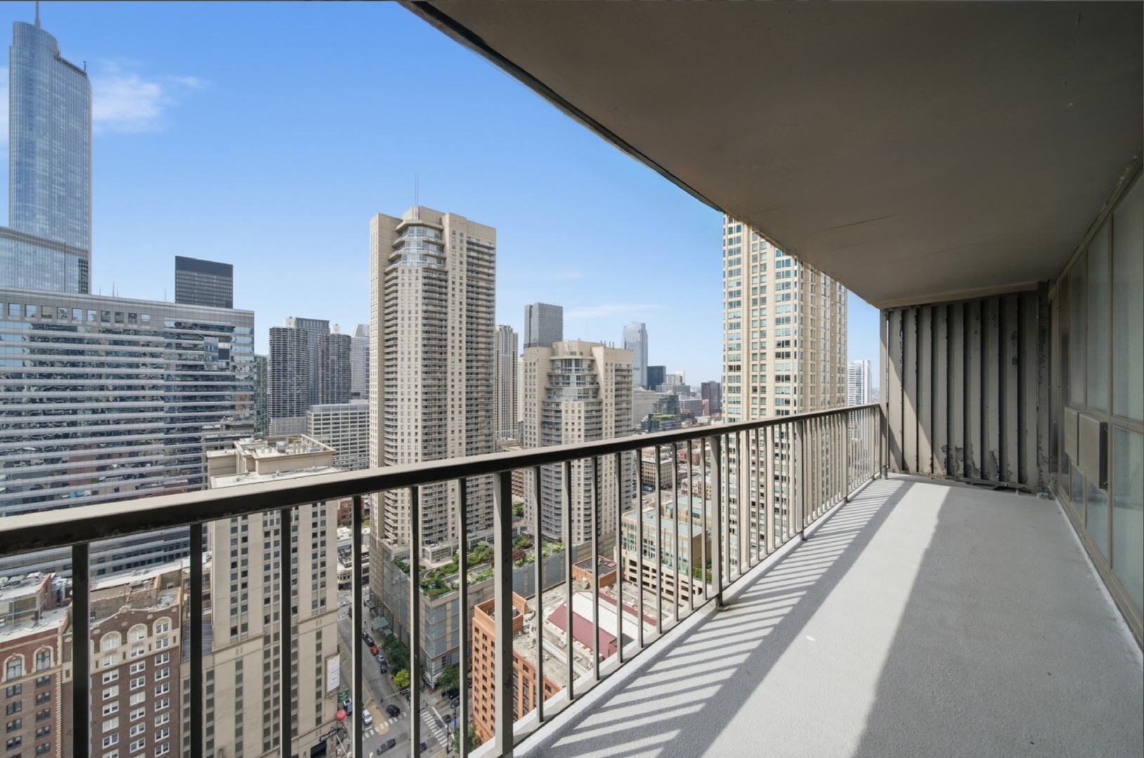 10 E Ontario Street 3403 Property Photo 4