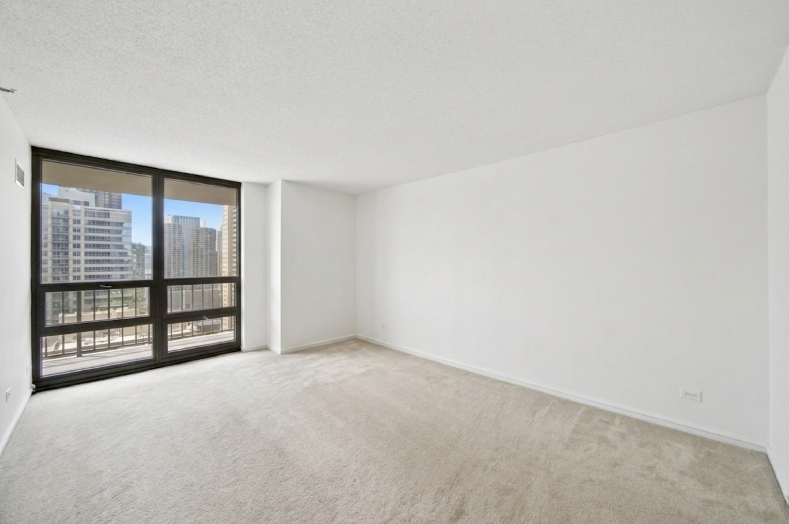 10 E Ontario Street 3403 Property Photo 15