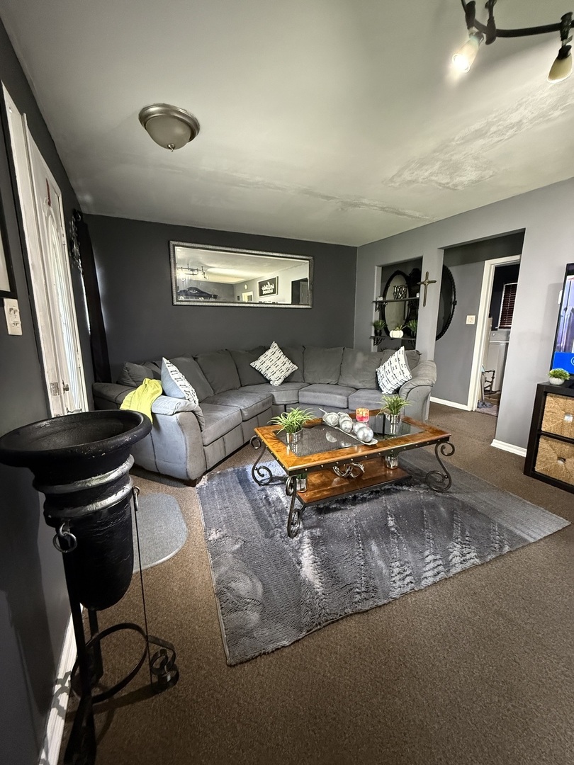 15001 Western Avenue Property Photo 2