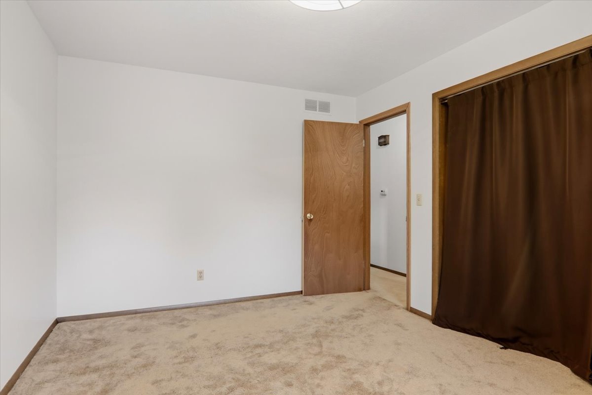 1706 Erin Drive Property Photo 12