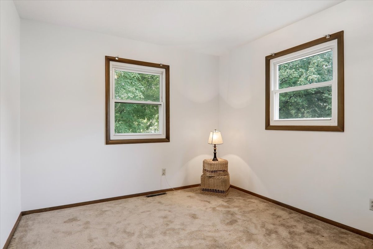 1706 Erin Drive Property Photo 13