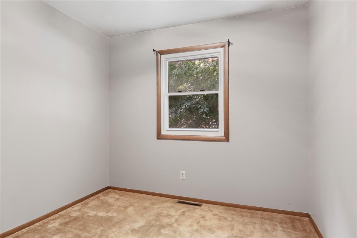1706 Erin Drive Property Photo 15
