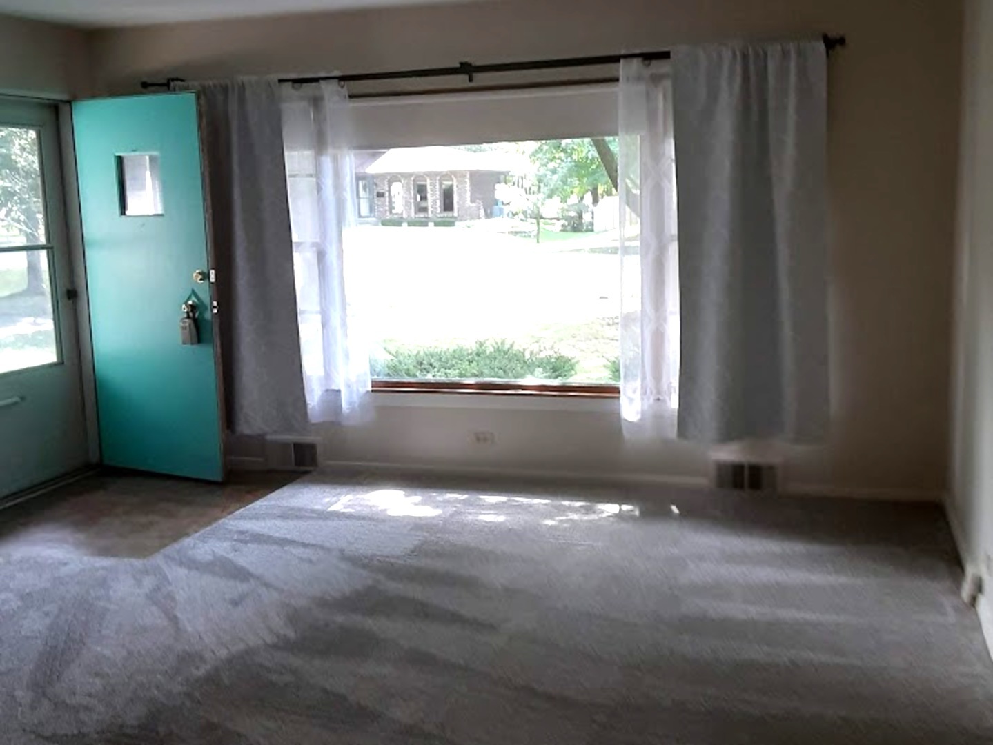 10 4th Street Property Photo 2
