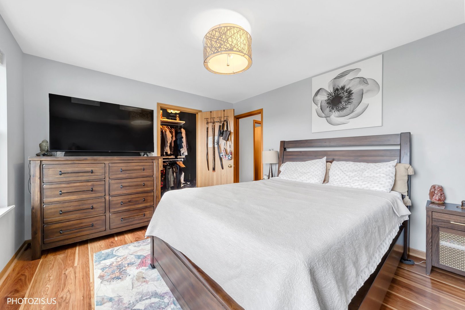 1265 S Saint Louis Avenue Property Photo 8