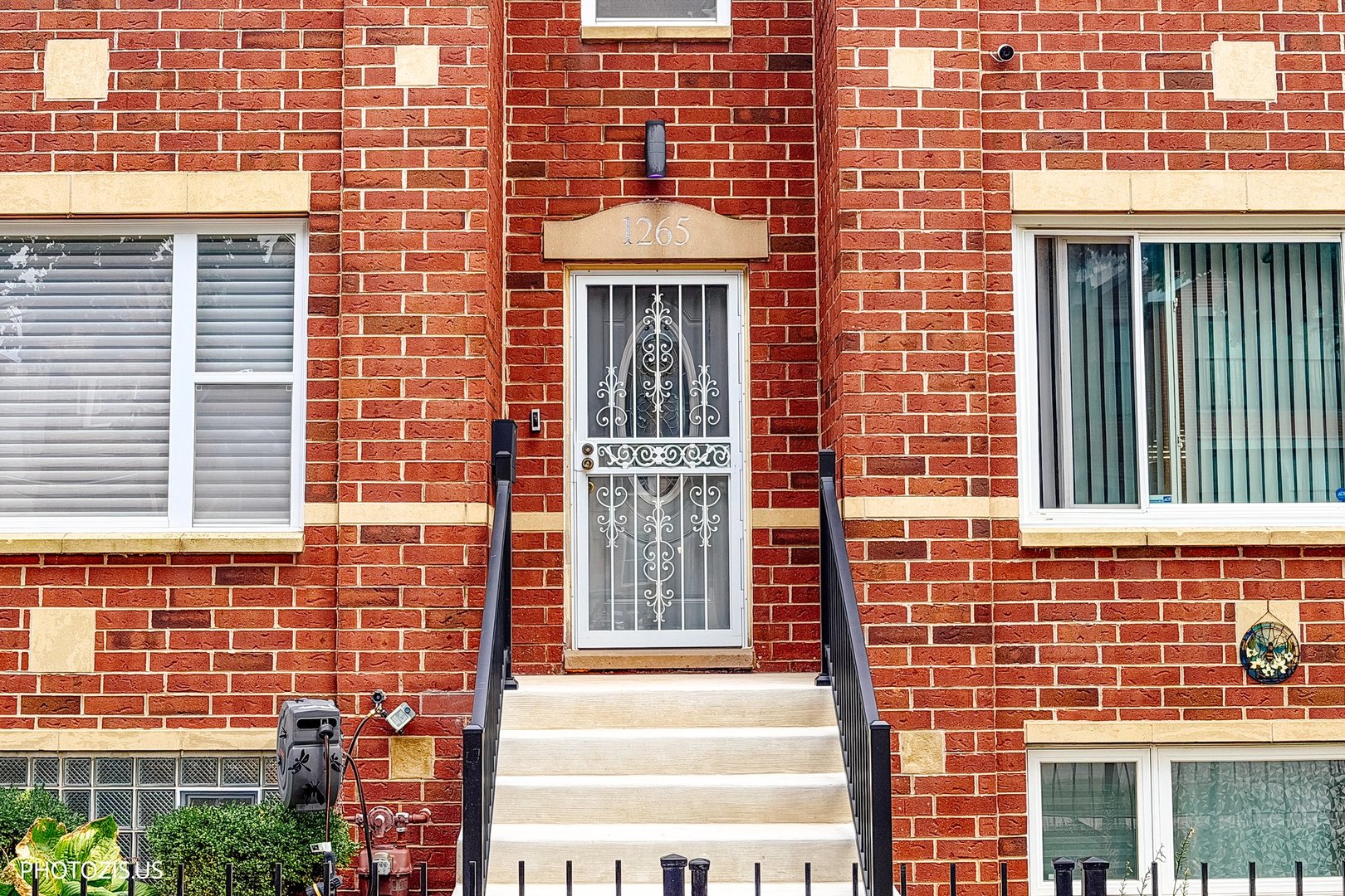 1265 S Saint Louis Avenue Property Photo 18