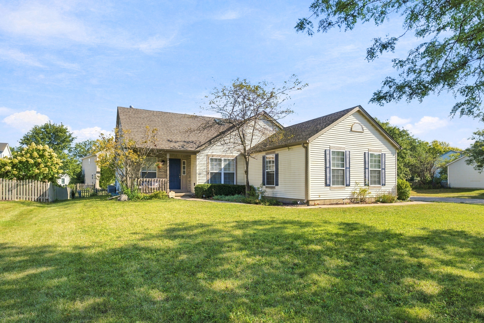 5303 Floralwood Court Property Photo 1