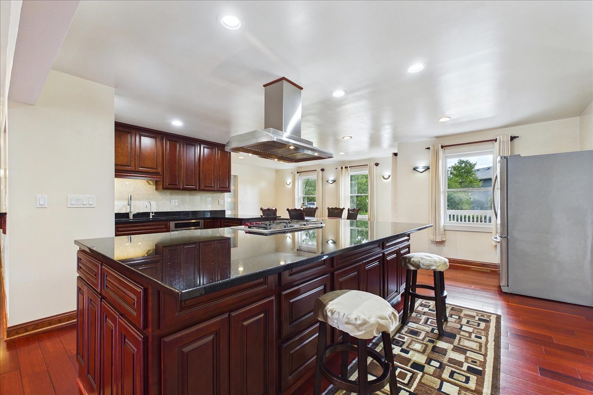 3604 Meadow Lane Property Photo 8
