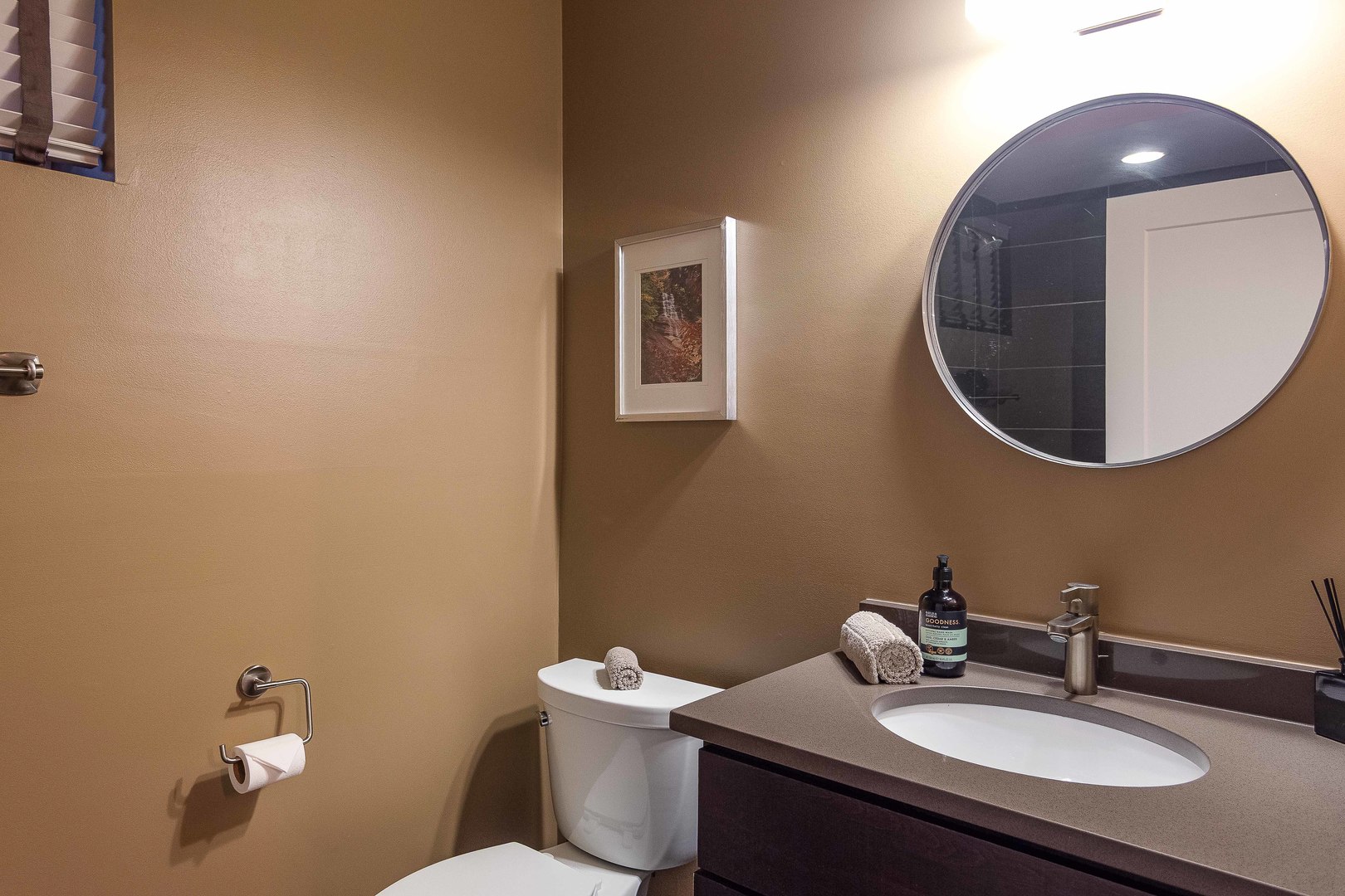 2535 W Haddon Avenue Property Photo 21