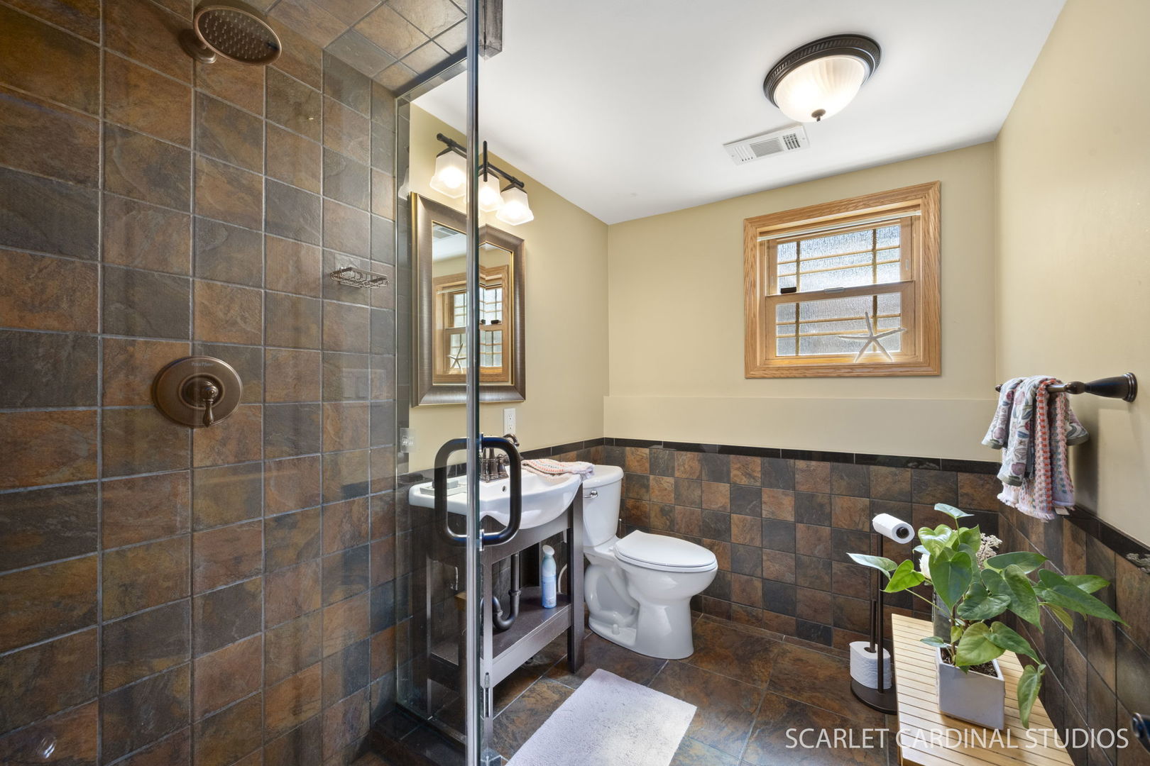 328 Spruce Drive Property Photo 17