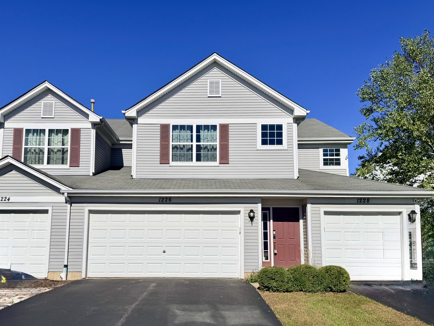 1226 Chesterton Drive Property Photo 1