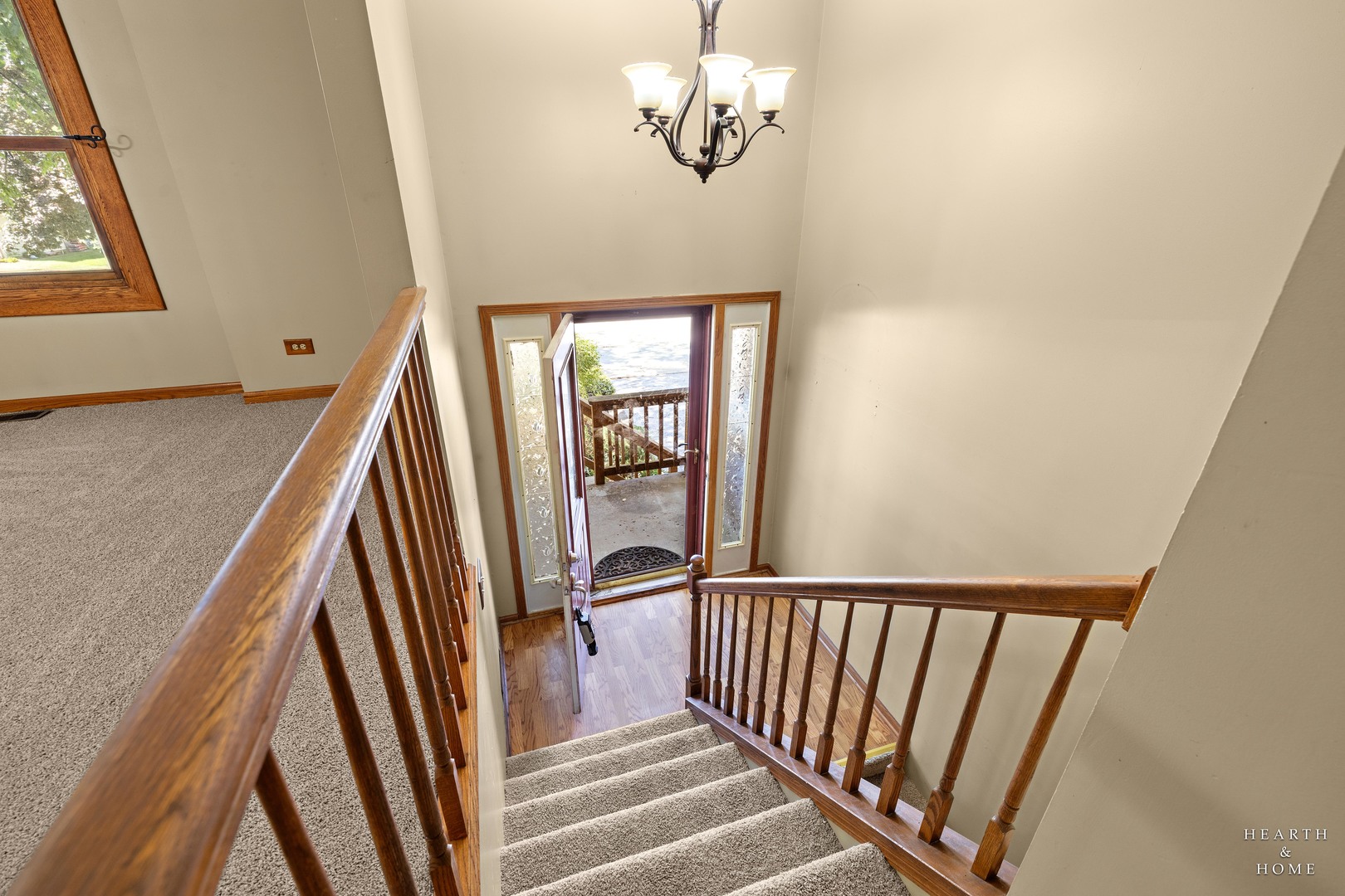 558 Barbary Lane Property Photo 3